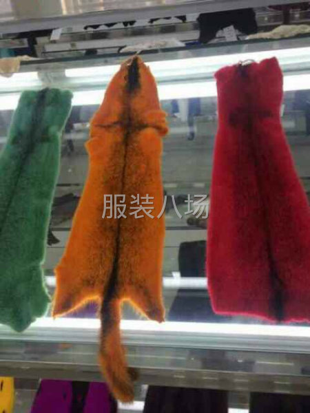 水貂毛领，貉子毛领，狐狸毛领加工定做-第5张图片