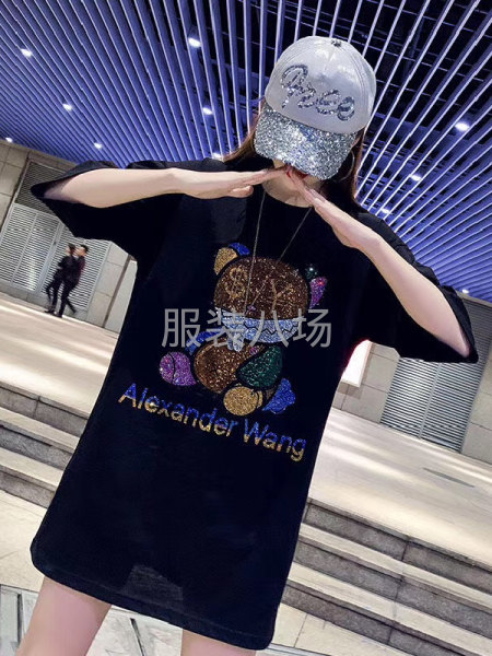 19.9一件；1000件一份  高品质烫钻重工大板T恤-第3张图片