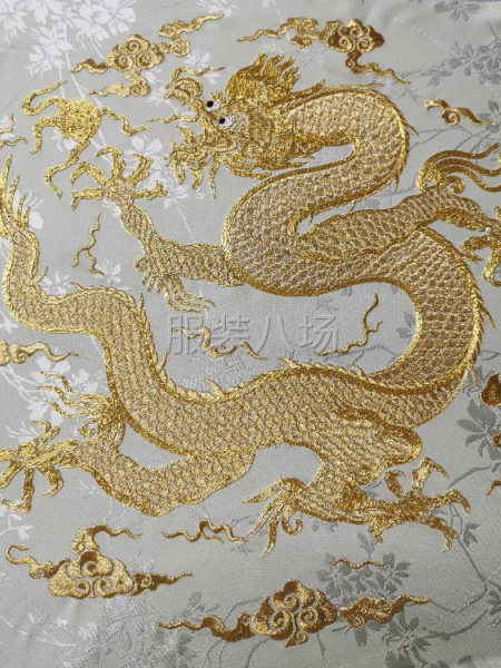 承接电脑绣花(新增加鼓绳盘带绣，图案更有立体感)-第1张图片