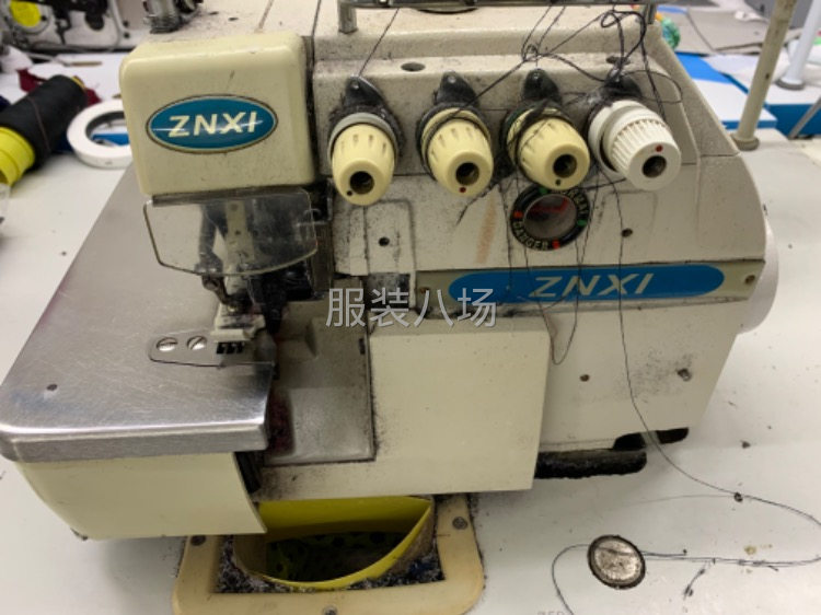 相关图片联系我时务必说明是在服装八场看到的莫城 转让拷边车和平车