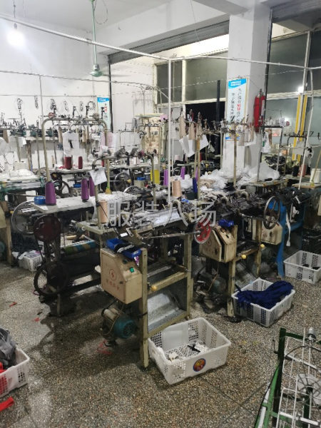 招聘熟練套口工、帶子機師傅等-第3張圖片