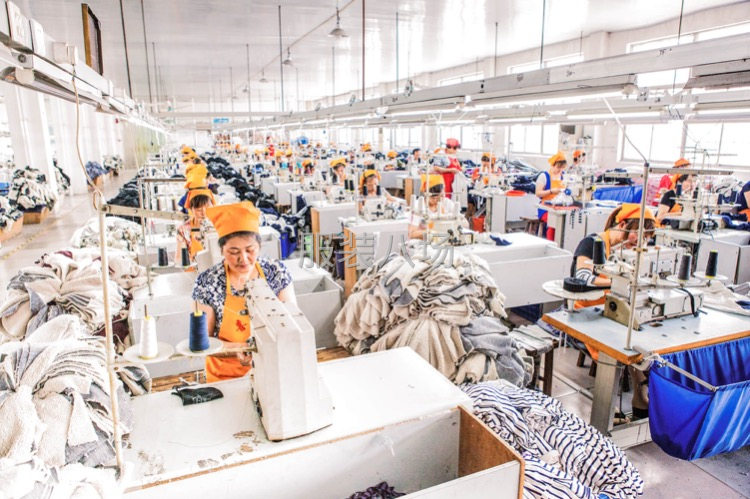 服装公司跟单员一名-第2张图片