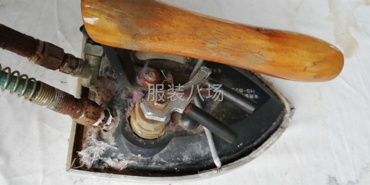 专业服装烫熨-第1张图片