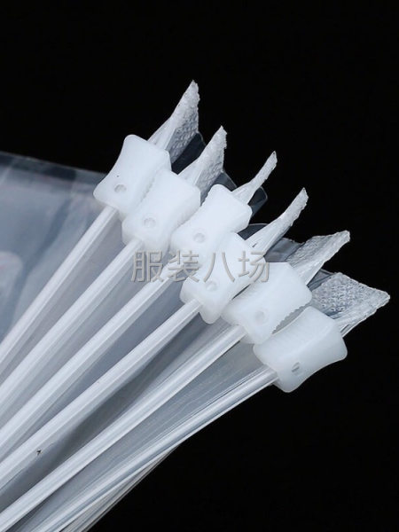 市场比价鬼见愁 厂家自产自销商标 吊牌 胶袋-第1张图片