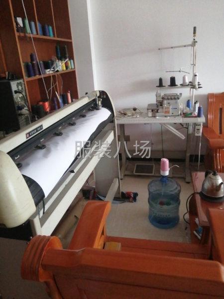服装设计店承接衣服定制-第3张图片