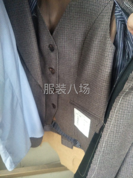 专业量体西服，职业装制作-第1张图片