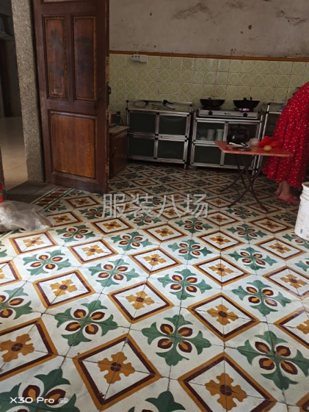 自建房240平4室一厅2卫转让做厂房只能服装加工-第1张图片