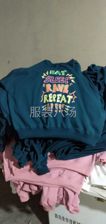 诚接加工本厂有熟练缝纫工10人主做市场活：圆领衫.卫衣.帽衫-第1张图片