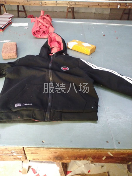 夫妻对找货-第1张图片
