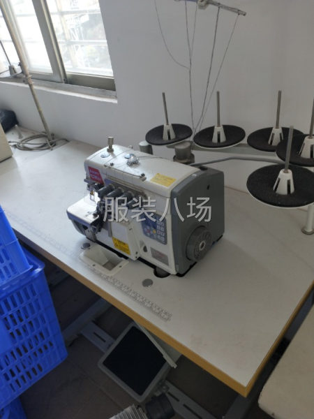 现有电脑五长线一台，平车6台，低价转让-第1张图片