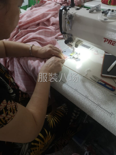 您好 我們是一家服裝加工廠 可以接任何種類風(fēng)格服裝加工生產(chǎn)-第2張圖片