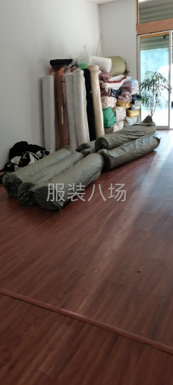 本厂现已进入生产旺季，主生产半精品女装急招整件车工多名-第1张图片