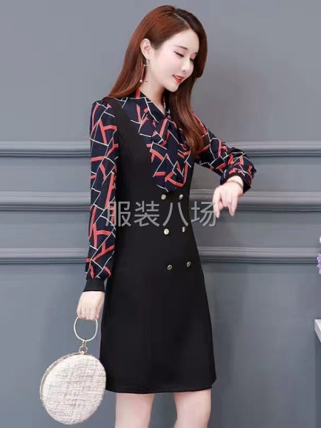 库存品牌服装尾货，品牌折扣女装批发-第4张图片