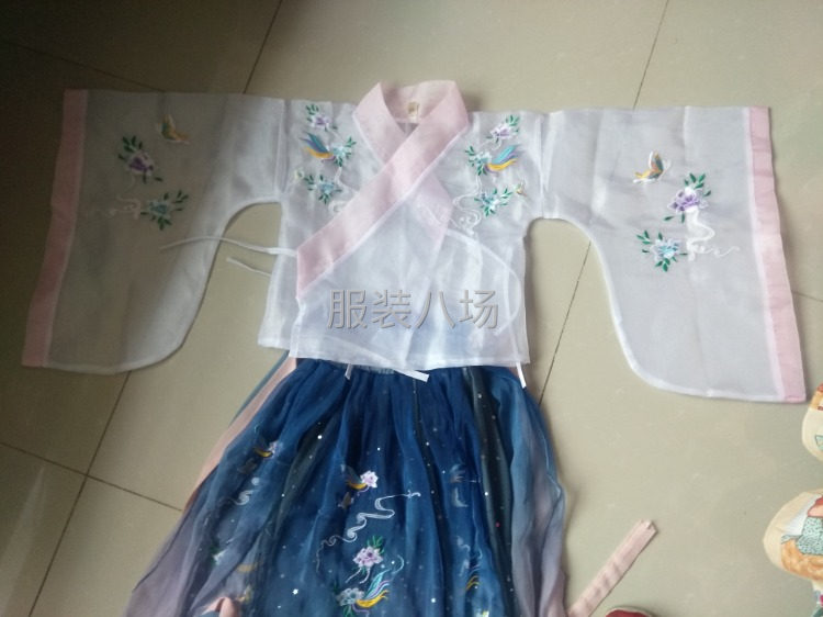衣服绣花，晚装，男装，礼服，汉服等绣花-第2张图片