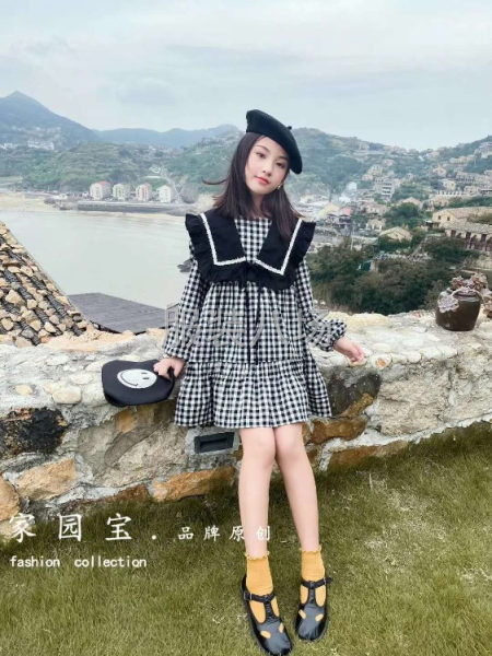 有多款秋款衣服外发-第1张图片