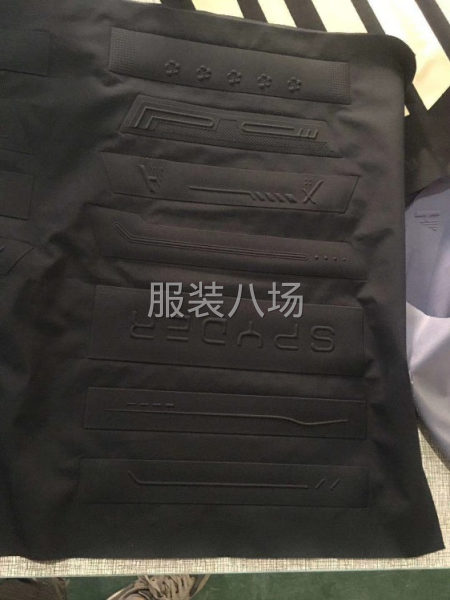 本厂承接电脑绣花，羽绒服压胶，压条，激光，打标-第9张图片