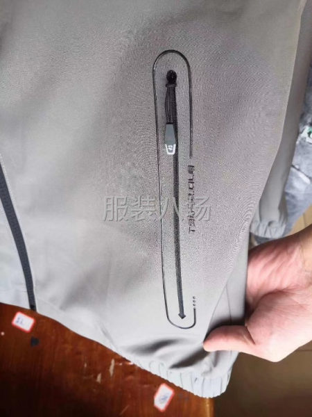 本厂承接电脑绣花，羽绒服压胶，压条，激光，打标-第6张图片
