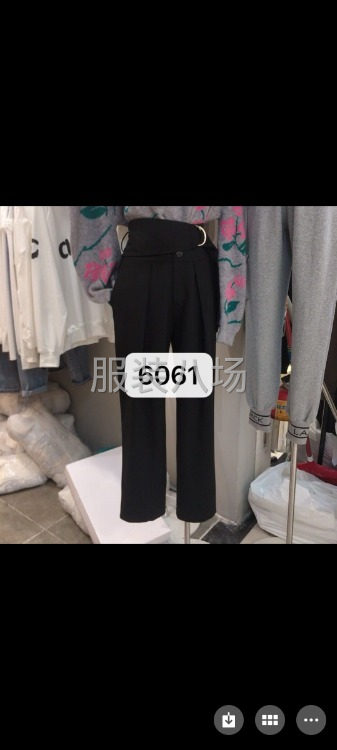 衛衣四線三名，砍車一名，平車兩名。
梭織整件車位六名。-第2張圖片