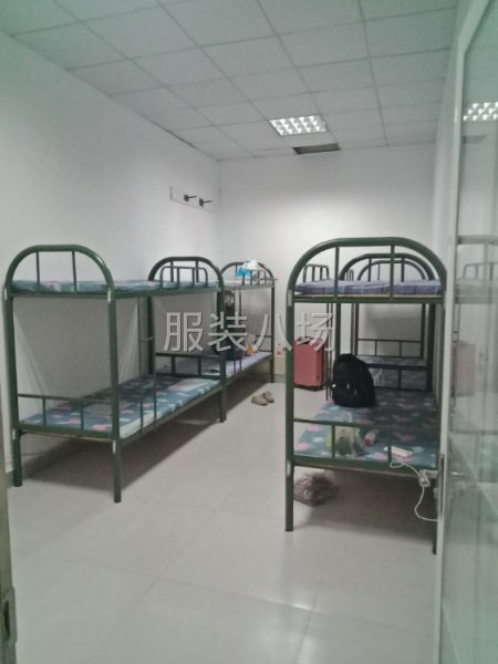 大形汽车坐垫厂招聘熟练缝纫工300名包吃住-第2张图片