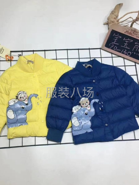 广州最大实体尾货仓库 常年供应四季服装 全新精品男女装 童装-第2张图片