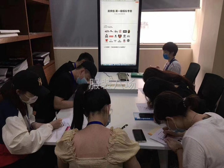 衣图原创爆款设计开发，不满意不收钱-第1张图片