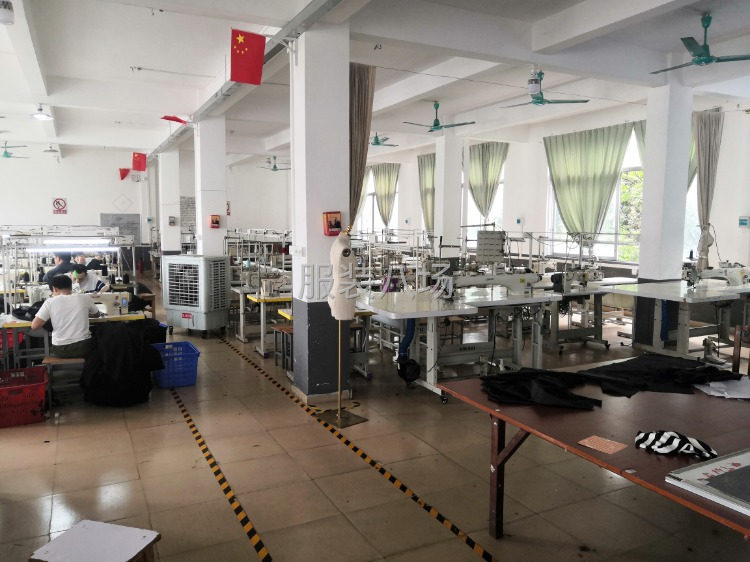 A9制衣厂承接各种女装加工，FOB。有整件组，两个流水组。-第4张图片