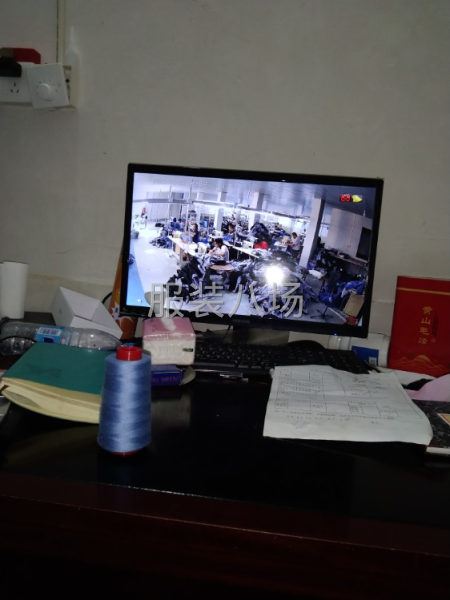 四十人加工厂专业承接夹克，羽绒服，棉服加工-第1张图片