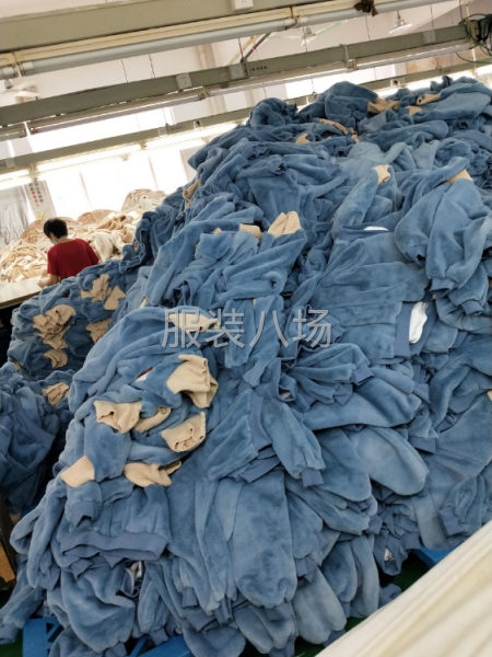承接各类针织雪纺T恤夹克衫，本厂专做精品服装，质量保证，价格-第6张图片