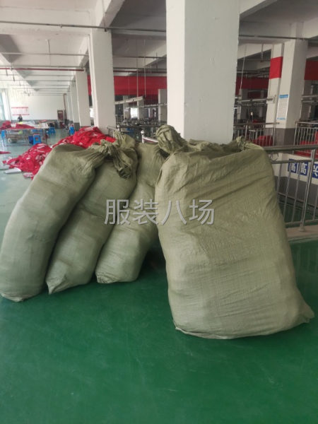 本厂为大型服装厂，车位一百台，优势保质保量出货快-第3张图片