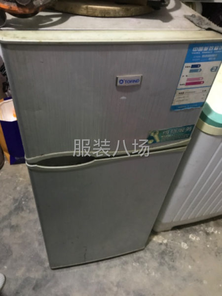 转让小冰箱一个冰柜一个，水空调两个，绑边车三台，全自动洗衣机-第2张图片