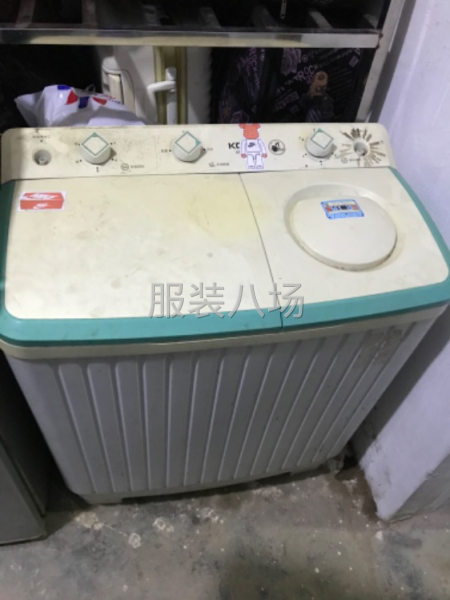 转让小冰箱一个冰柜一个，水空调两个，绑边车三台，全自动洗衣机-第3张图片