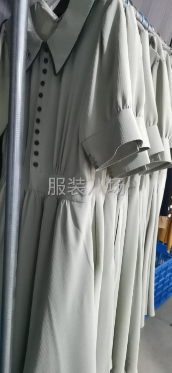 時裝廠招聘縫紉工-第1張圖片