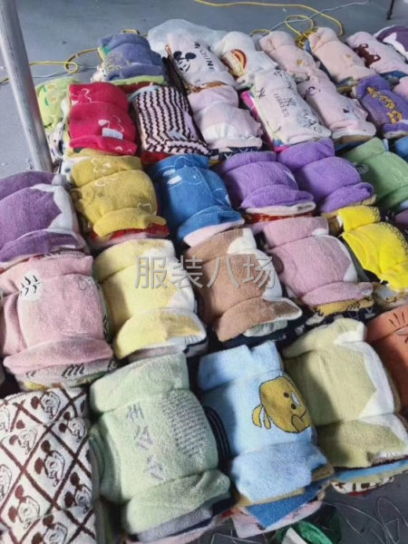 儿童水貂绒毛衣 款式颜色靓丽 男女童都有3到12岁-第3张图片