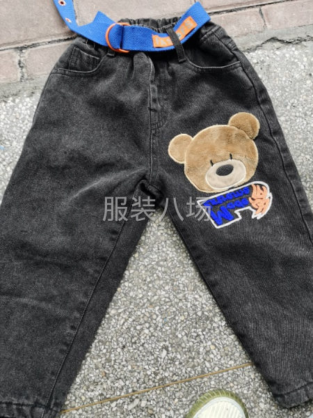 诚招熟练车工做裤子，夫妻对优先-第1张图片