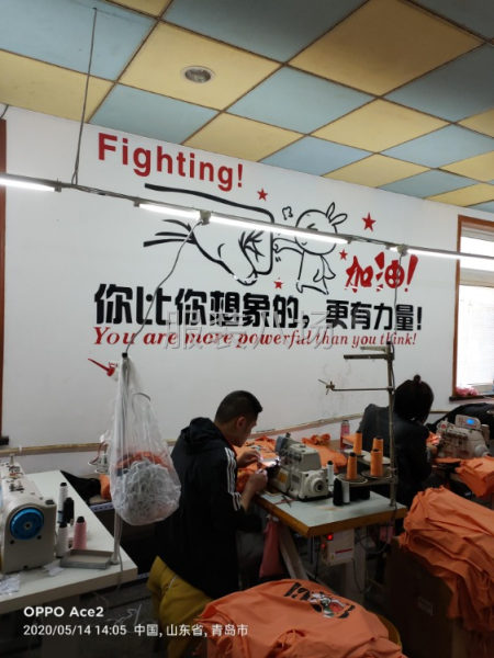精傲服装加工厂诚聘熟练缝纫工-第1张图片