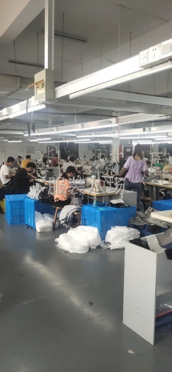 急招充绒工数名封口数名-第1张图片