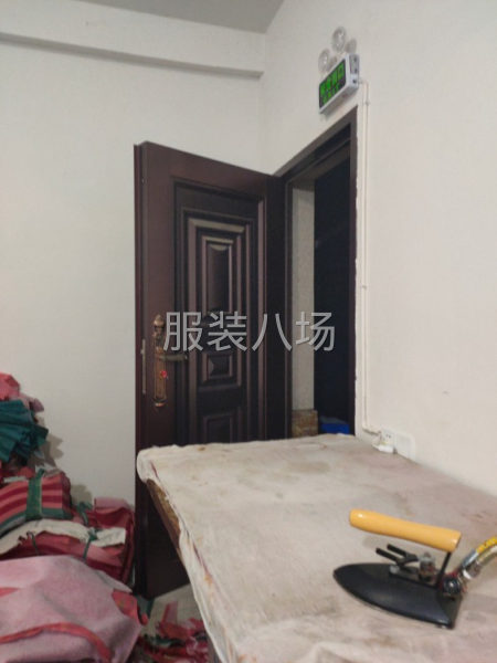 本人家中有事，急需转让两间房-第2张图片