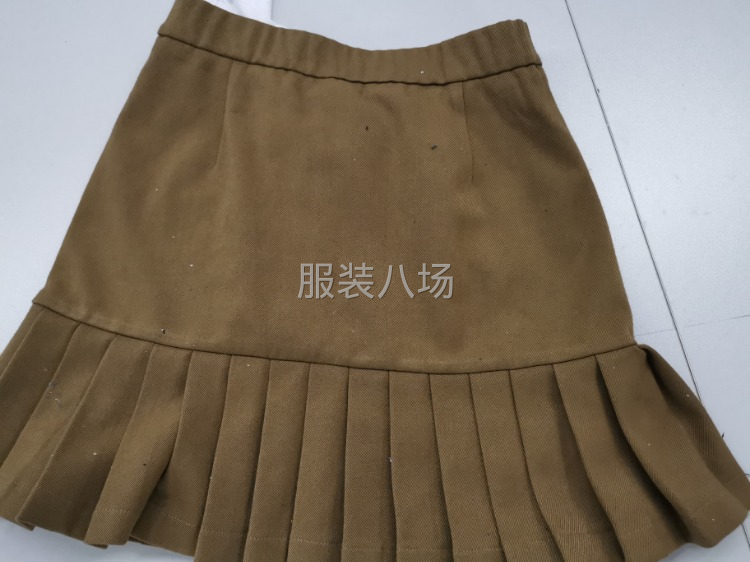 有裙子外發，招夫妻檔合作-第1張圖片