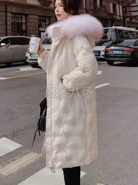 最大實體尾貨倉庫 常年供應四季服裝 全新精品男女裝 童裝-第1張圖片
