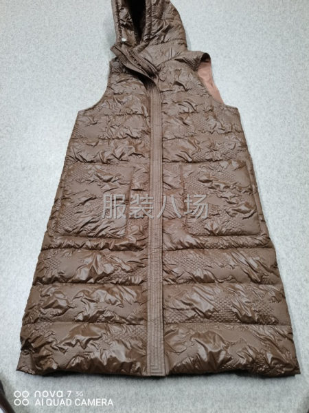 800件羽绒马甲外发，找小作坊，夫妻来两对也行，款式简单-第1张图片
