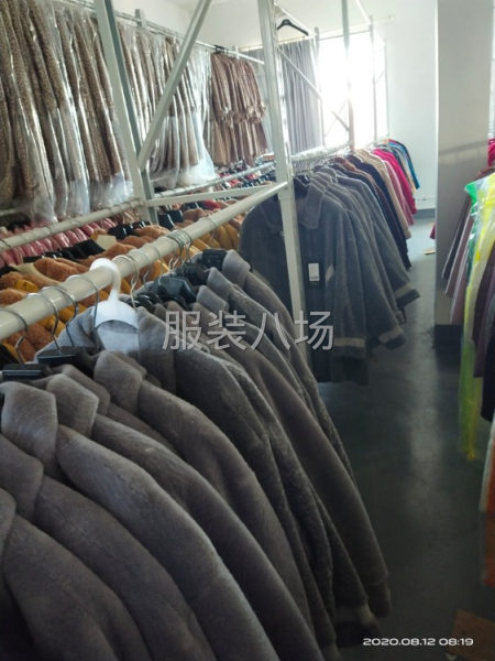 收服装库存服装尾货-第2张图片