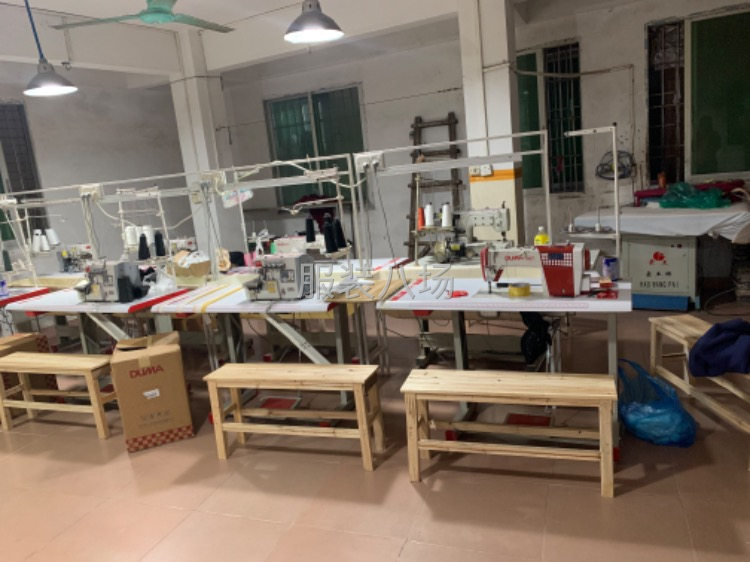 针织T恤，卫衣，打底裤-第1张图片