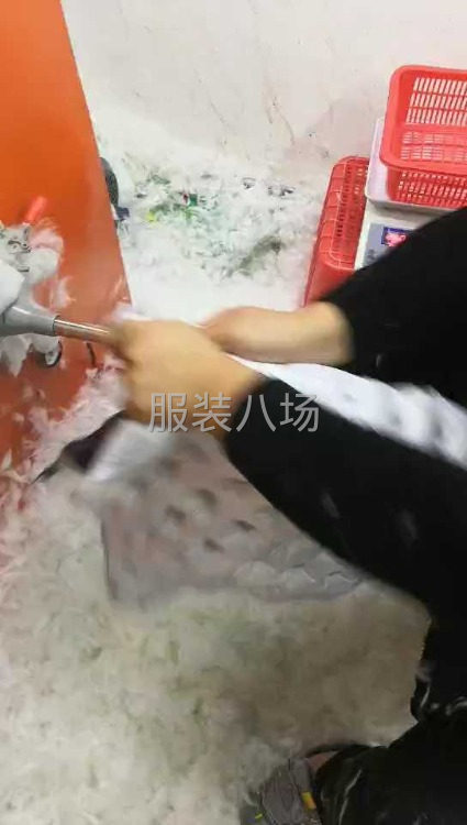 招充绒工三名-第1张图片