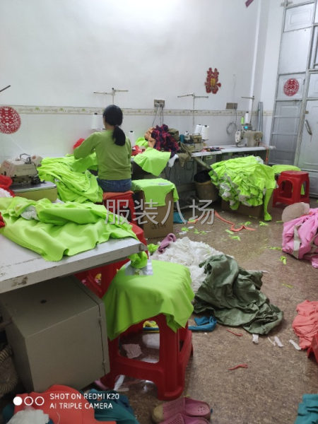 本厂有十几二十多个工人，承接淘宝拼多多简单款T恤卫衣，套装。-第1张图片