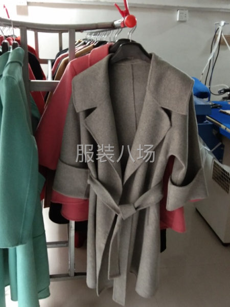 依美服装承接裁片加工-第1张图片