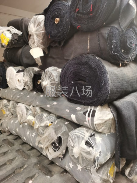 回收庫存布料，服裝.輔料( 線.紐扣.拉鏈等）-第1張圖片