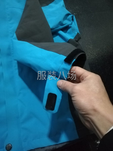 校服冲锋衣，一个款3000件，马上能上线的工厂联系-第4张图片