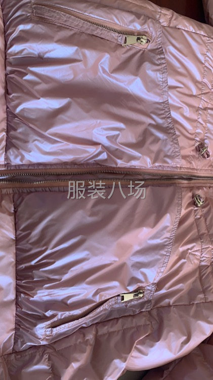 平车2个人棉衣羽绒服-第2张图片