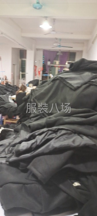 加工厂找货源，只要西装外套，呢大衣，皮衣，连衣裙为主中高质量-第1张图片