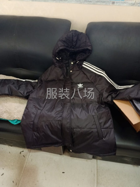 服裝廠一次性處理新款羽絨服，給錢就賣，1200多件-第4張圖片